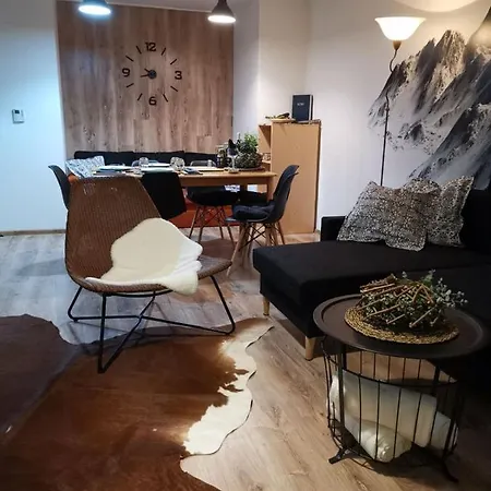 3 Izbovy Krasny David A7 V Tatranskej Strbe Appartement *