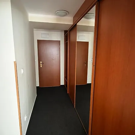 3 Izbovy Krasny David A7 V Tatranskej Strbe Apartmán *